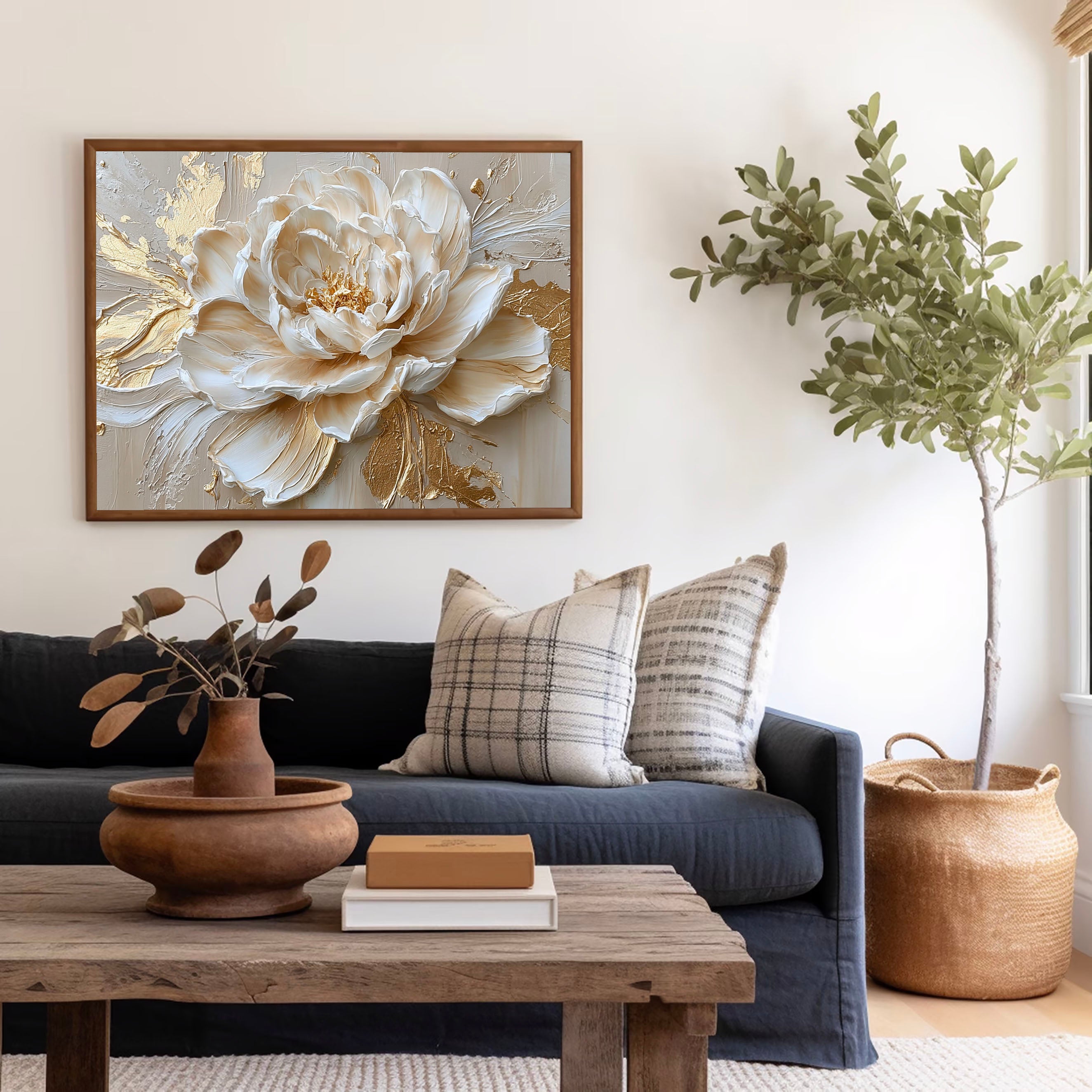 Textured Peony Opulence | Cream Gold