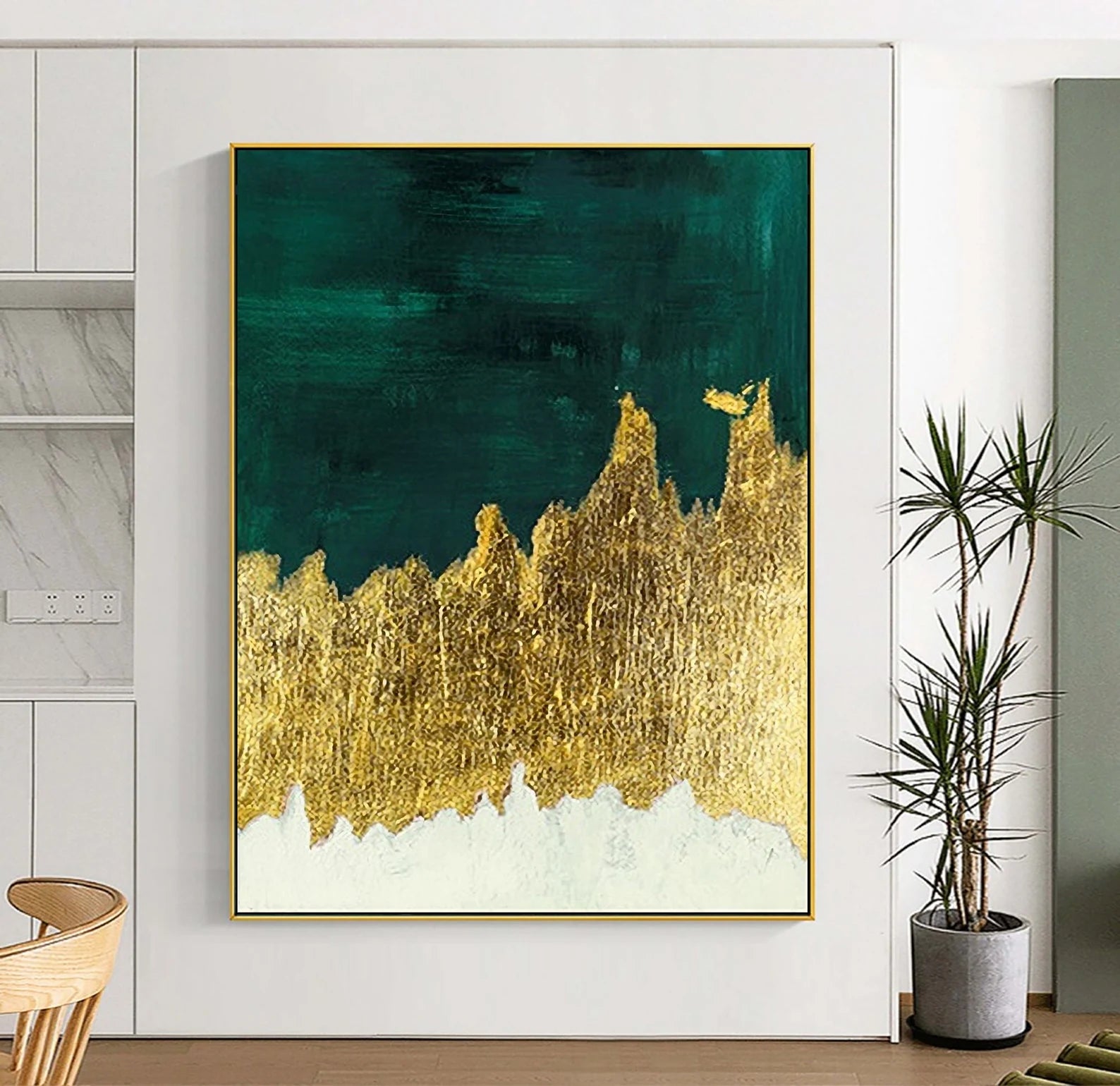 Textured Glam Opulence | Gold Emerald