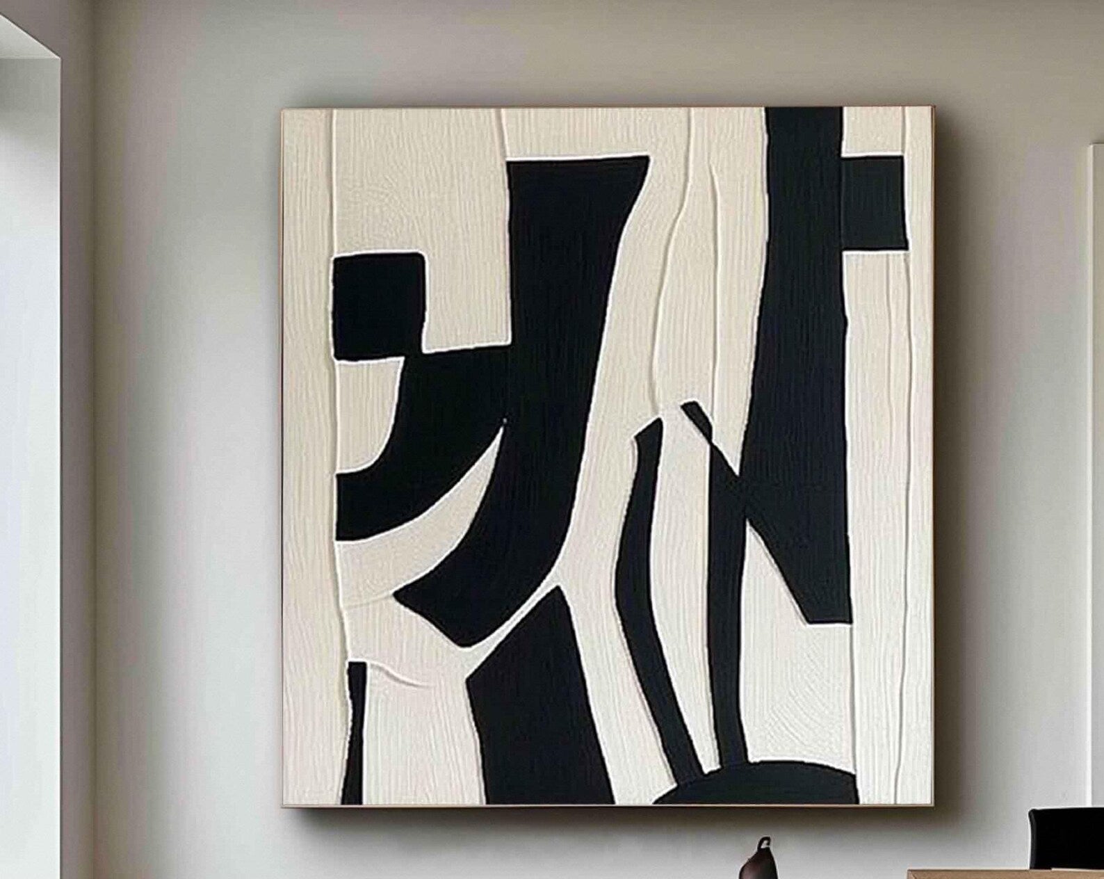 Textured Geometric Boldness | Black Beige