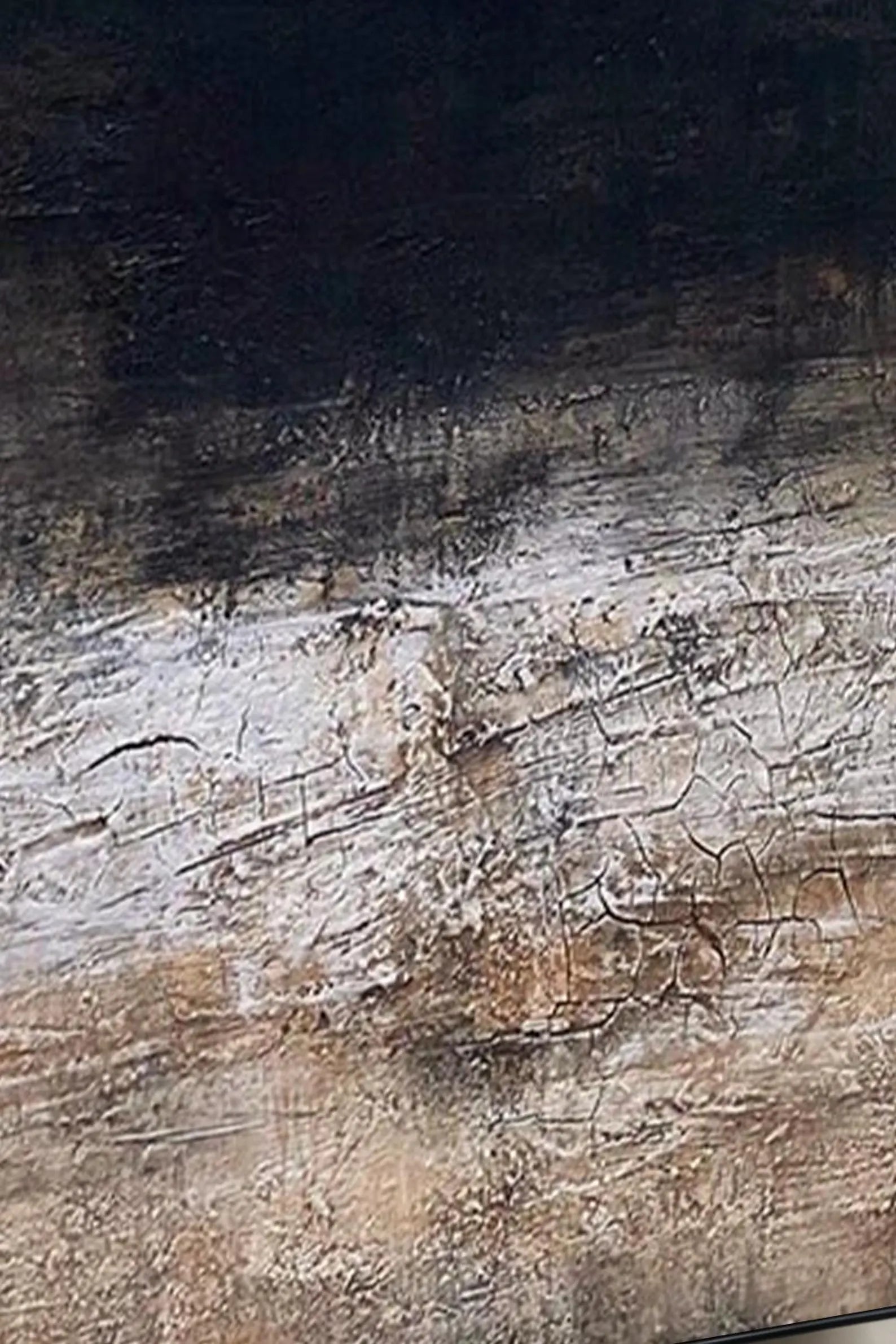 Textured Gradient Depth | Bronze Rhythm