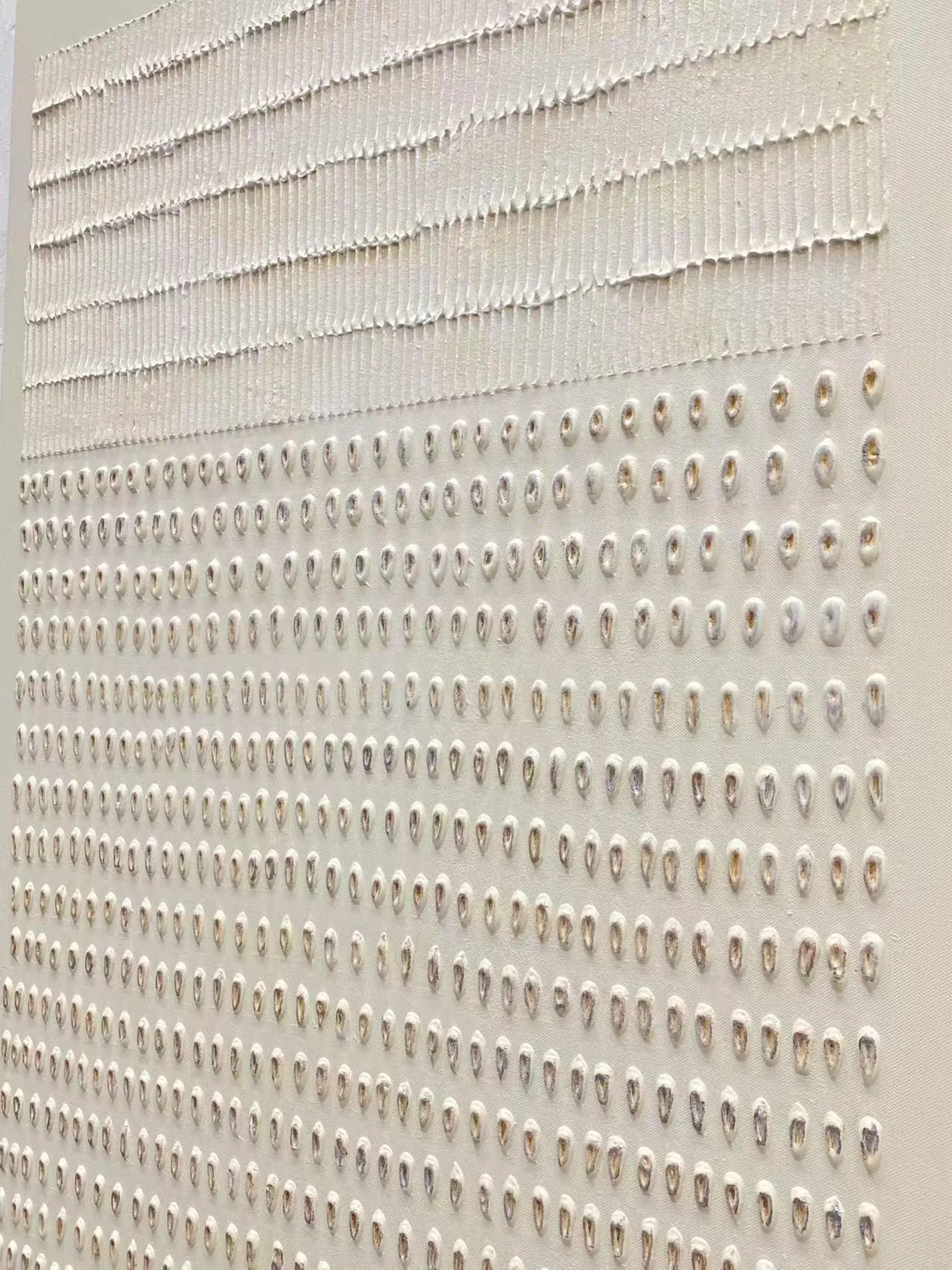 Textured Grid Refinement | Beige Pattern