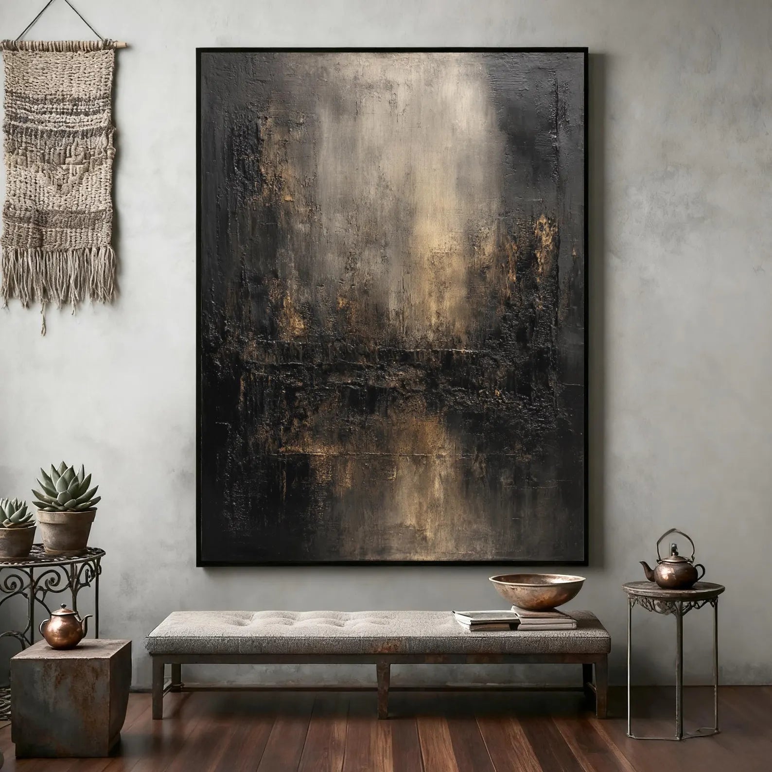 Textured Dark Grandeur | Gold Streaks