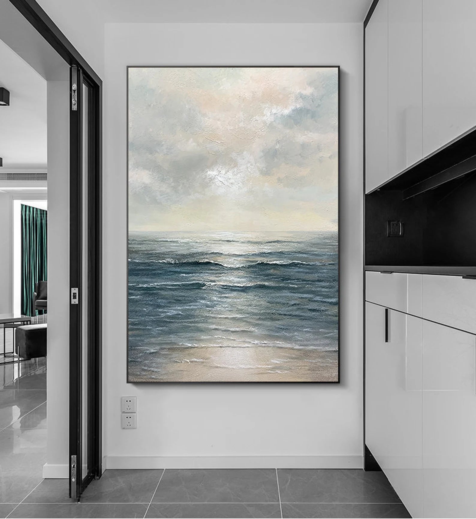 Textured Seaside Opulence | Silvery Glow