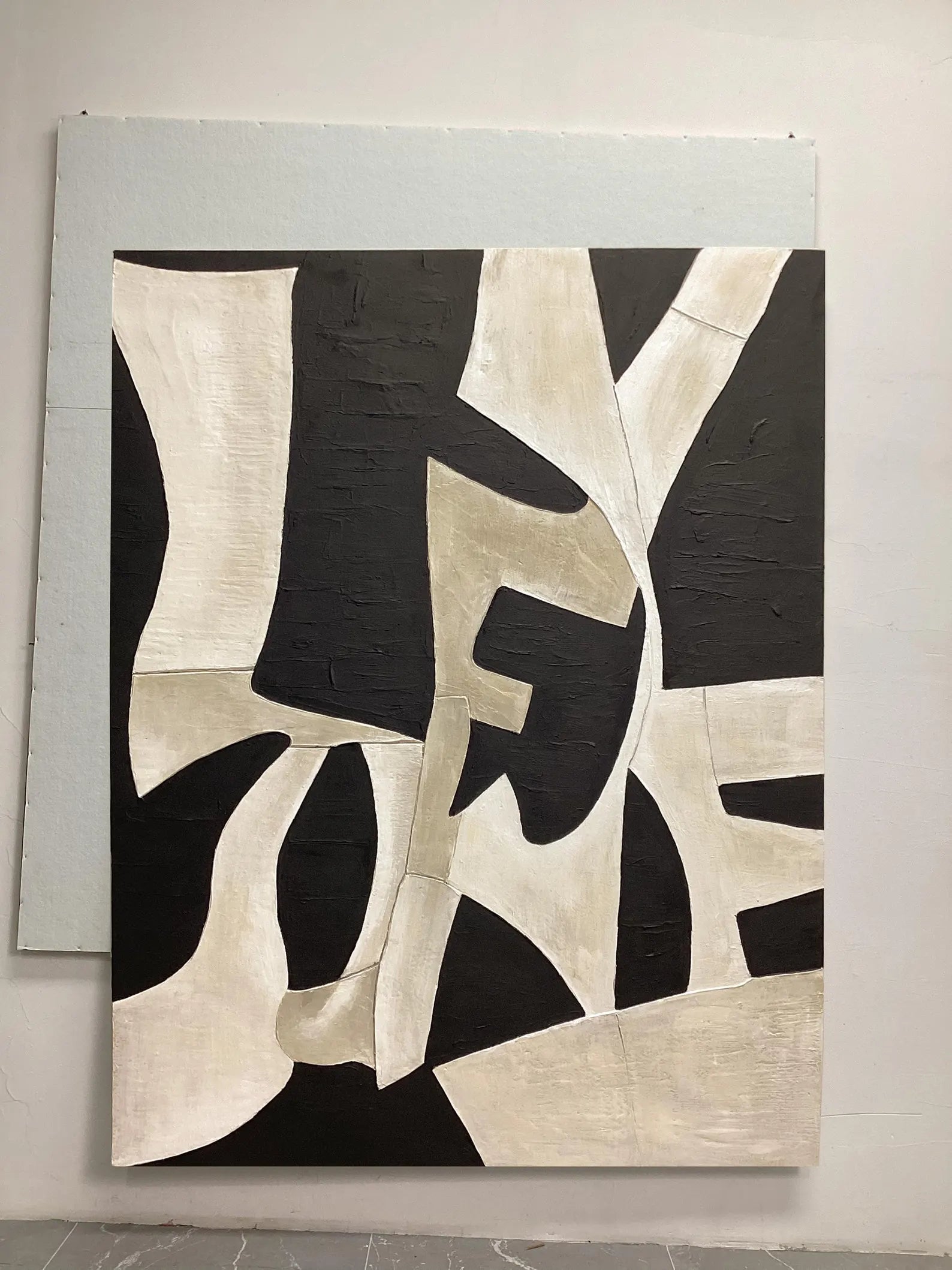 Textured Geometric Contrast | Black Beige